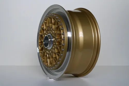 BSX Klassik Lip Satz 7x17Zoll ET35 LK 4x100 mit Tüv Gold