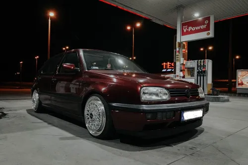 BSX Klassik Lip Satz 7x17Zoll ET35 LK 5x100 mit Tüv Silber