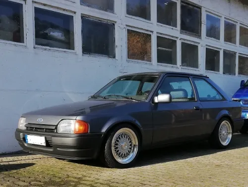 Lenso BSX 7,5x16Zoll ET25 4x100 Silber mit Tüvgutachten
