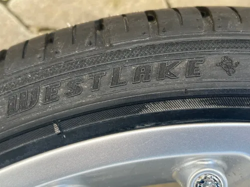 Musterradsatz HTG 2 8,5+9,5x19 mit Westlake Reifen