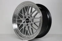 IB Le Mans ® Satz 8 x 18Zoll ET35 Silber LK 5x100 mit Edelstahlschrauben